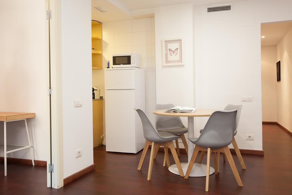 Click&Flat Europa Fira Apartments L'Hospitalet de Llobregat Exterior foto