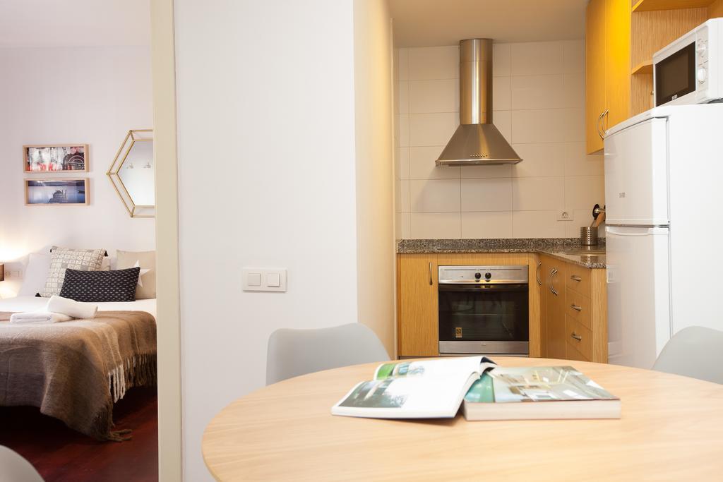 Click&Flat Europa Fira Apartments L'Hospitalet de Llobregat Exterior foto