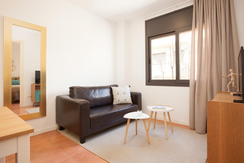 Click&Flat Europa Fira Apartments L'Hospitalet de Llobregat Exterior foto